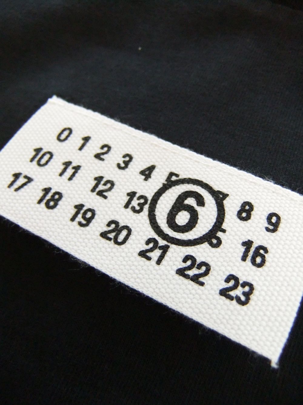 MM6 Maison Margiela】新品 反転ブランドロゴロングスリーブ