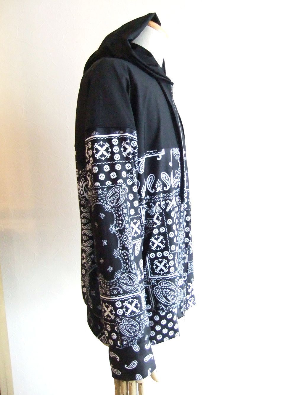 PAISLEY RUSH OVER ZIPUP HOODIE   (ブラック) ラッシュガード ZIP パーカー