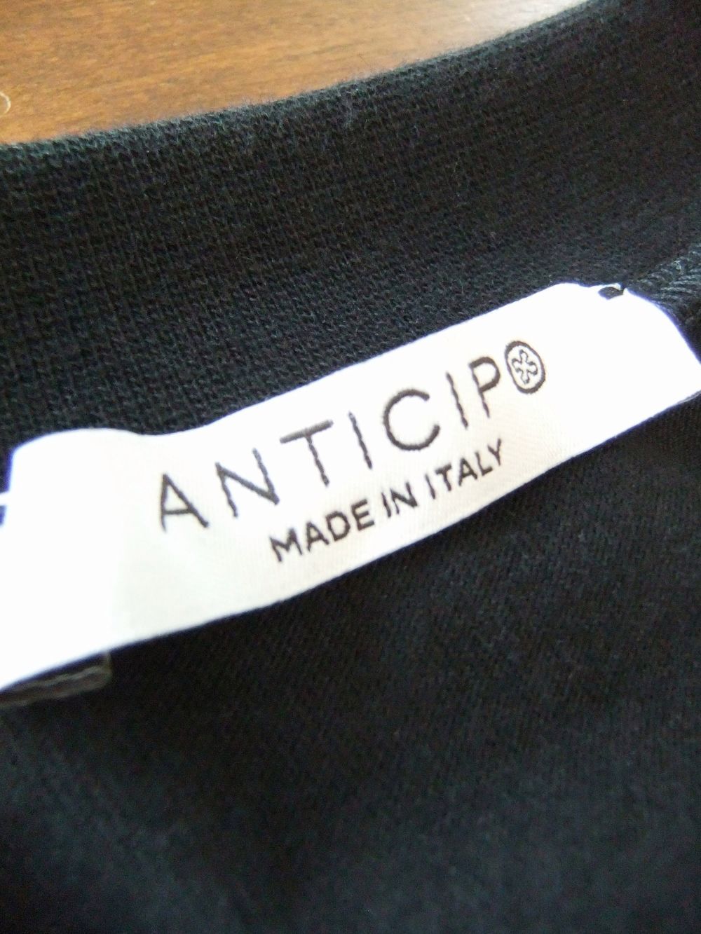 FIANO LUNGO    (ブラック)  モックネック長袖Tシャツ