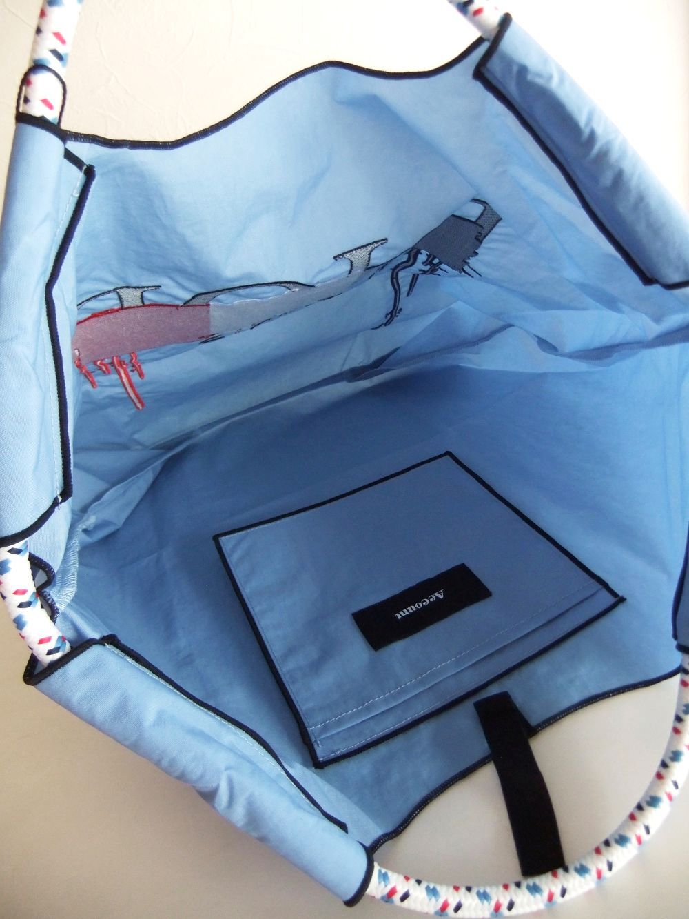 【MICALLE MICALLE Account】 HOMMAGE  DR FLAG TOTE BAG  (ブルー)  オマージュ トートバッグ   MAD107GDE
