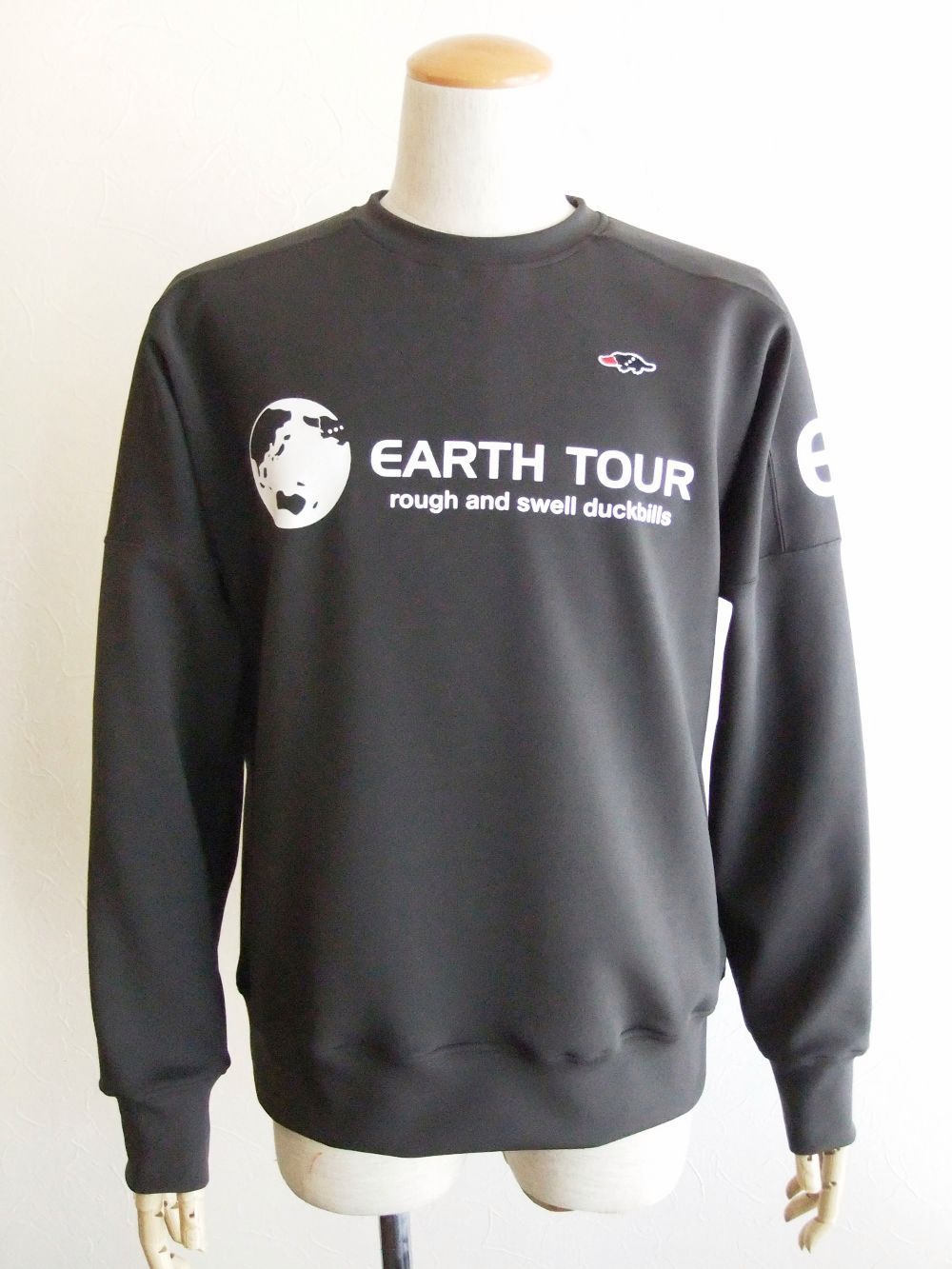 EARTH TOUR SWEAT  ロゴ入りスウェットシャツ (チャコールグレー)  RSM-22207