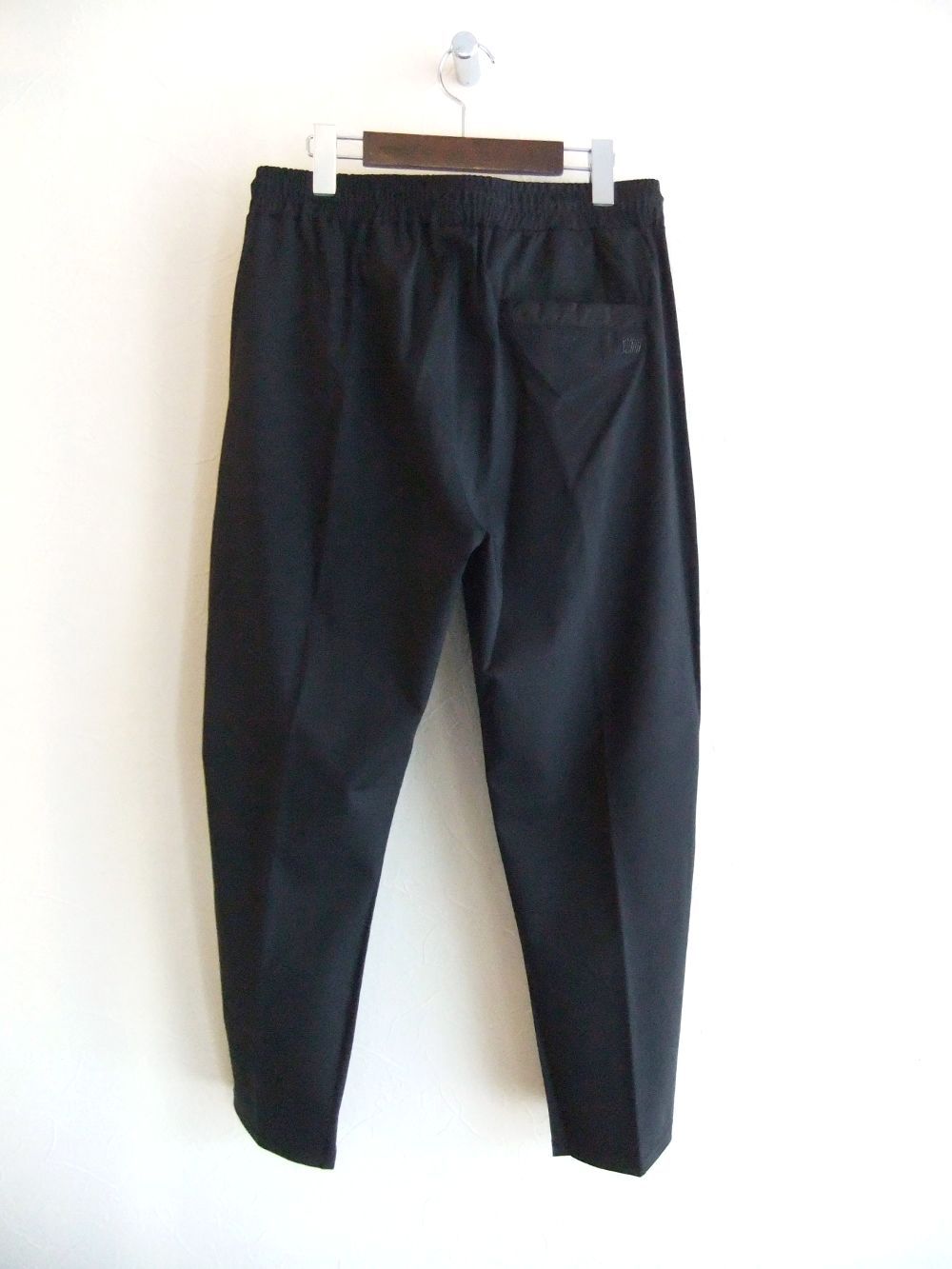 THEO  ハイパー ストレッチ パンツ
