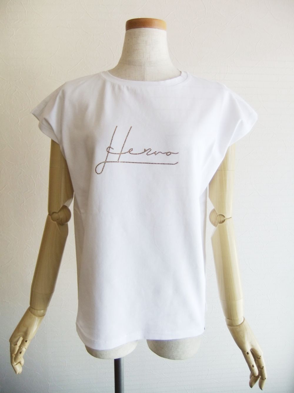 【HERNO】ラインストーン付ロゴTシャツ ホワイト HERNO - 【LADIES】 ラインストーン ロゴ Tシャツ (ホワイト