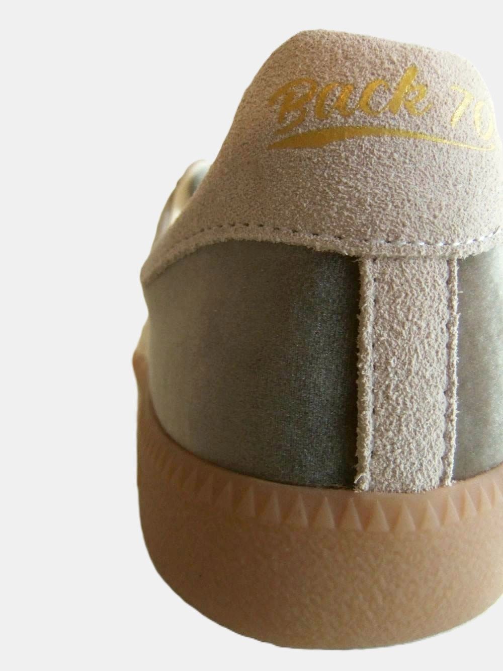 【BACK 70】 CLOUD VELVET TAUPE BUTTER 70   （トープ グレー） クラウド ベルベット スニーカー