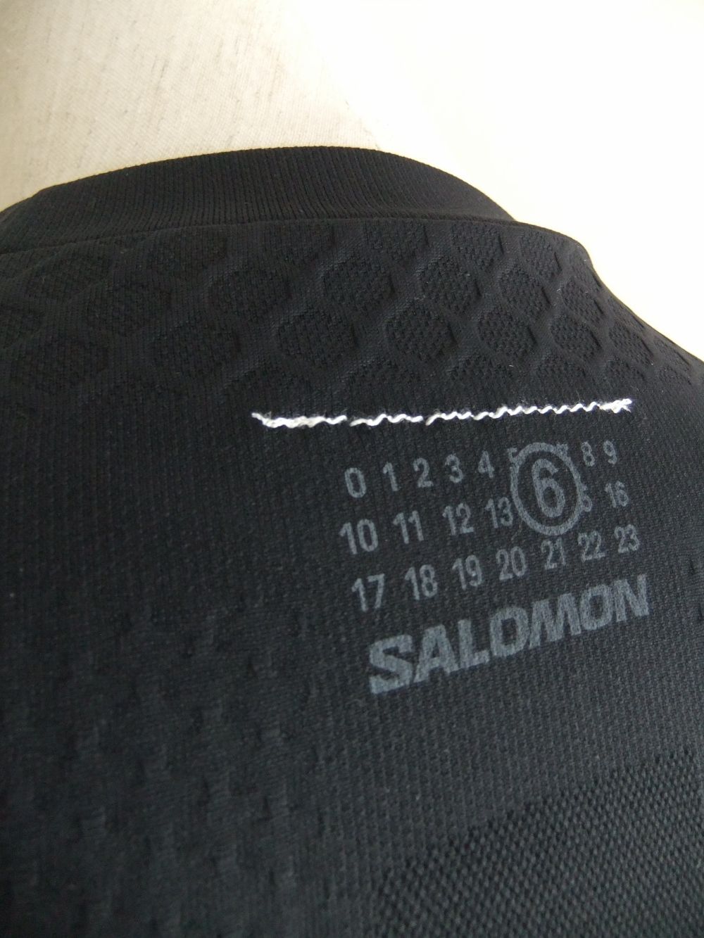《MM➅》 Maison Margiela × SALOMON    PRINT T-SHIRT  ロゴTシャツ