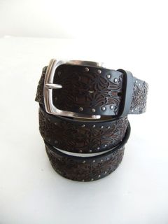 STUDS リーフ柄 ベルト (ネイビー)