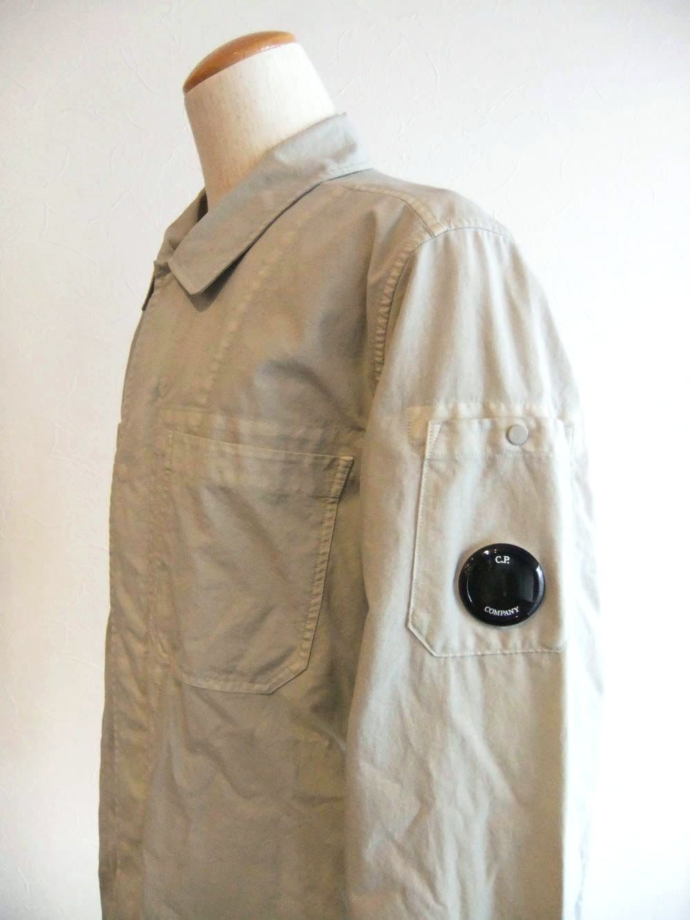 TAYLON P BUTTON LENS OVERSHIRT  (グレージュ)  オーバーシャツ ジャケット