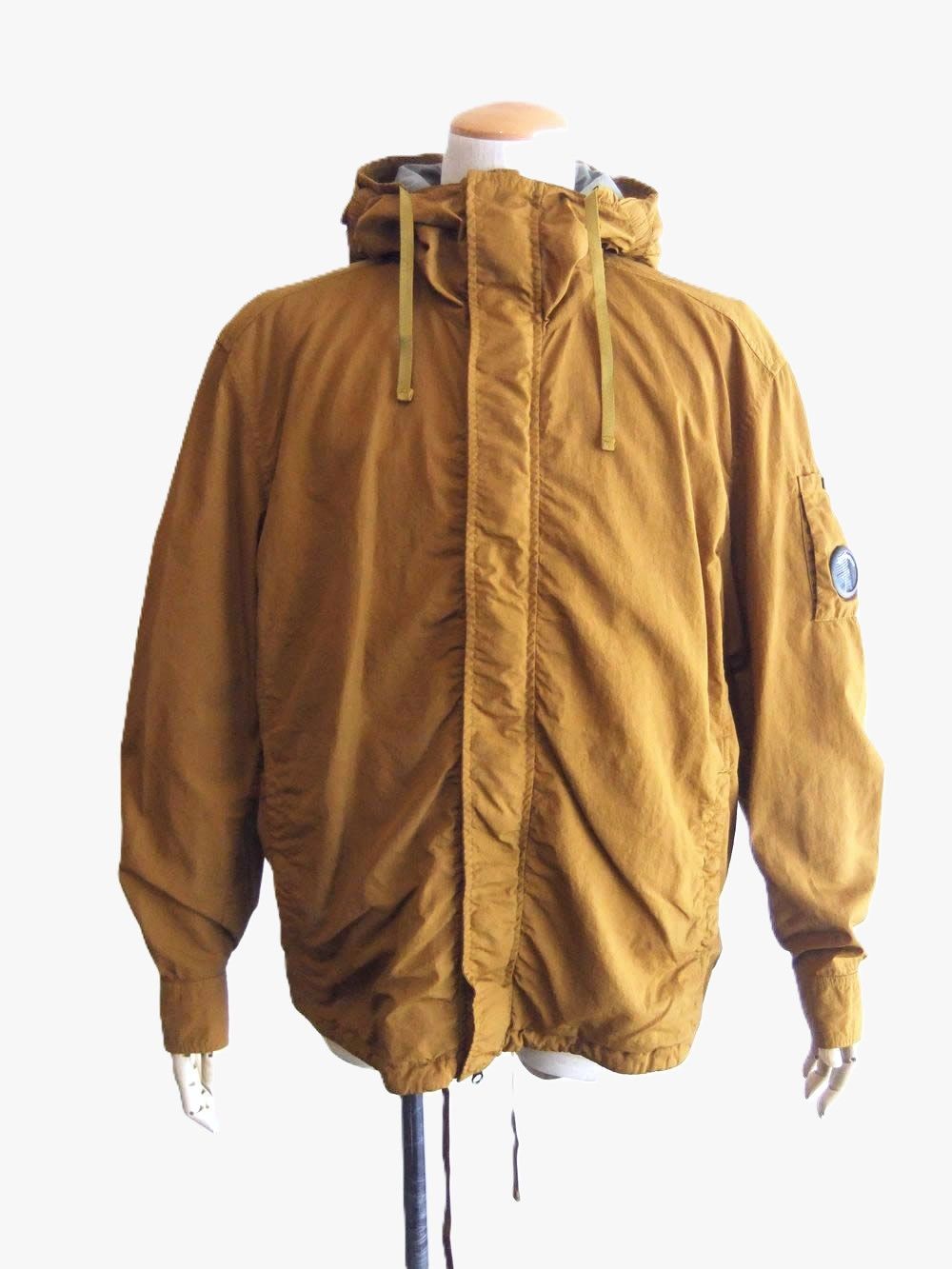 T-ST NYLON HOODED LENS OVERSHIRT  (キャメル) ジップアップ パーカー ブルゾン