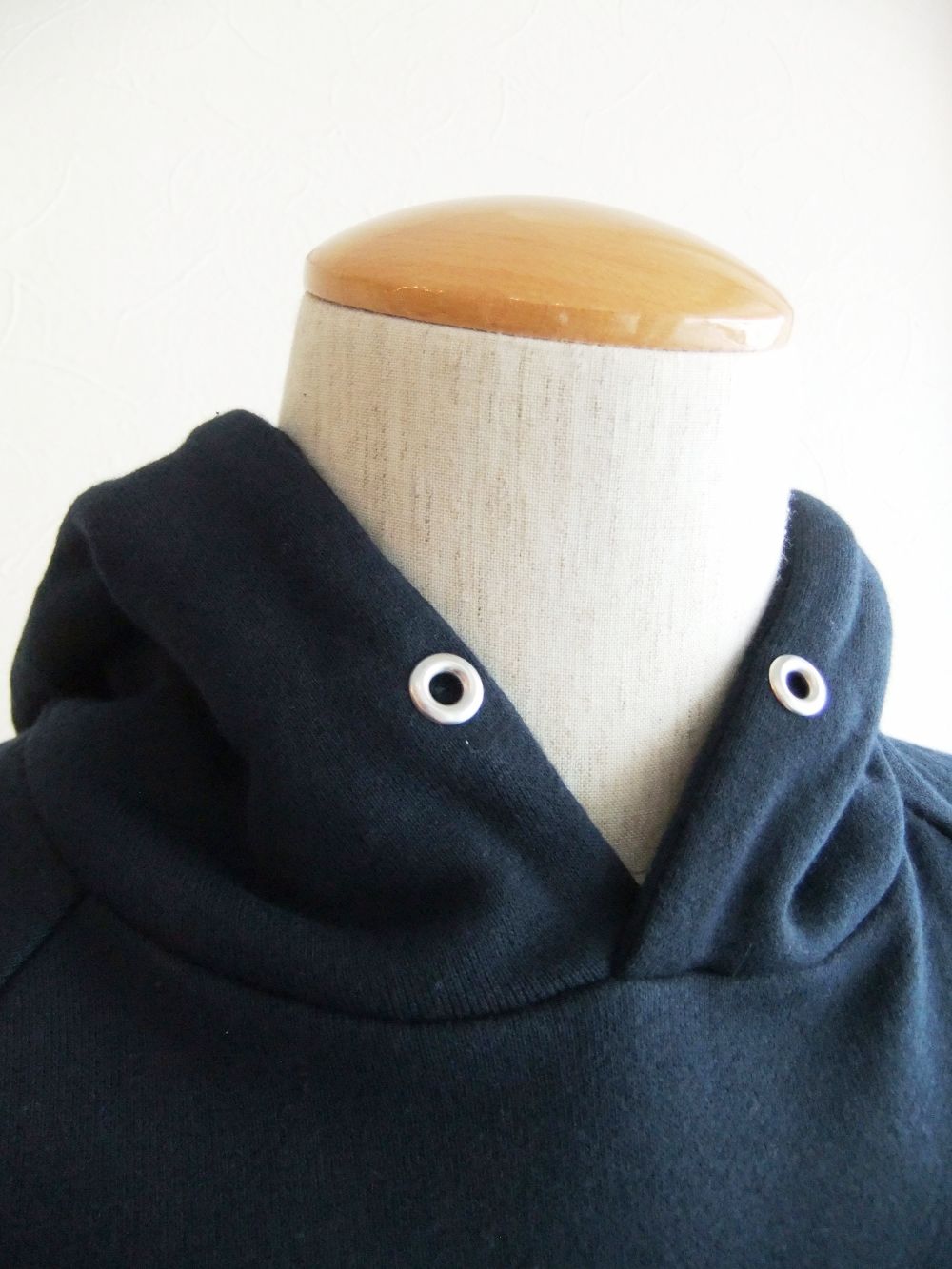 SANTA MONICA HOODIE   ロゴ入り フーディ (ネイビー)   RSM-22239