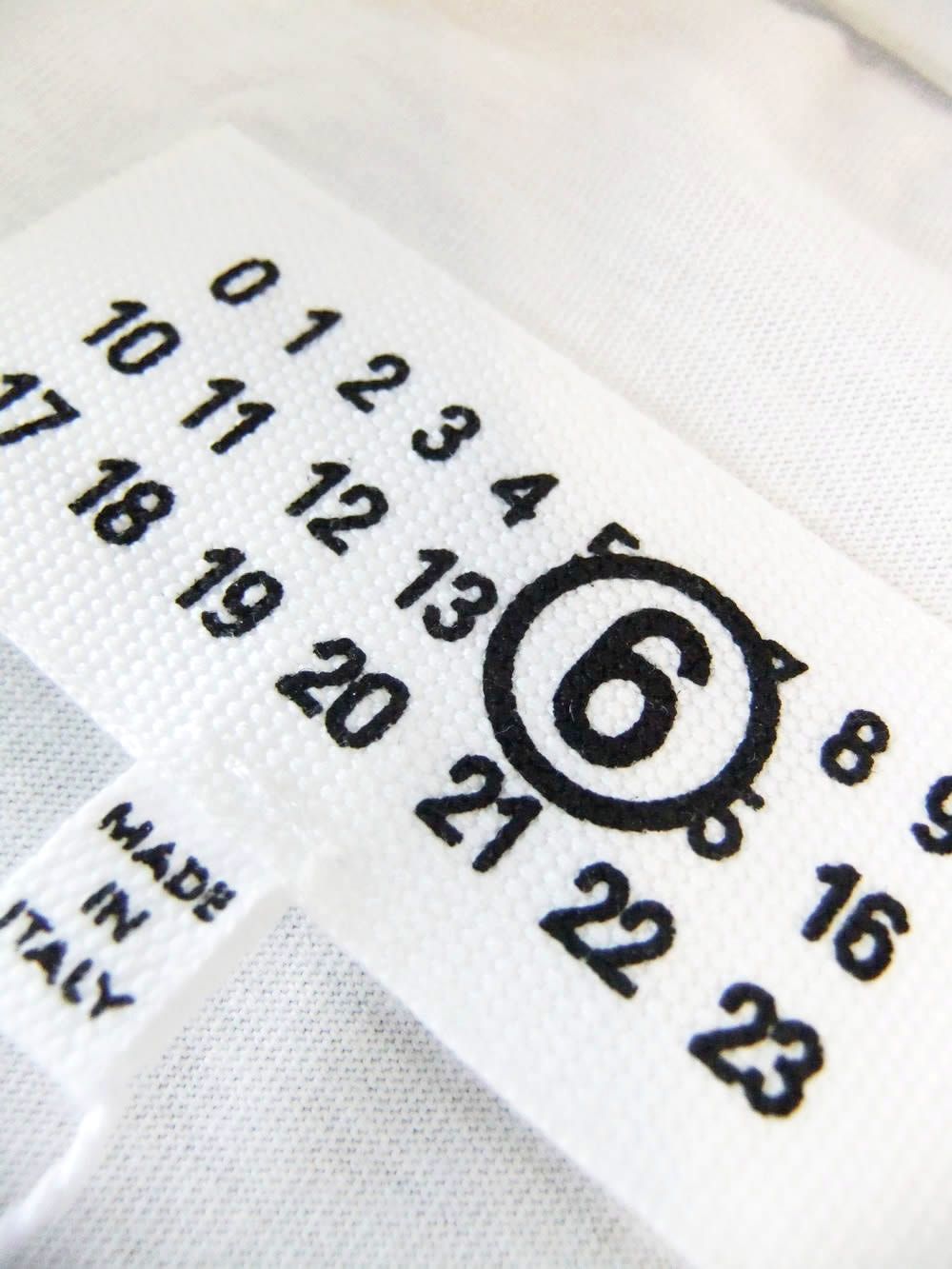 【レディース】MM⑥ MAISON MARGIELA    (ホワイト)  シグネチャー ジャージーTシャツ