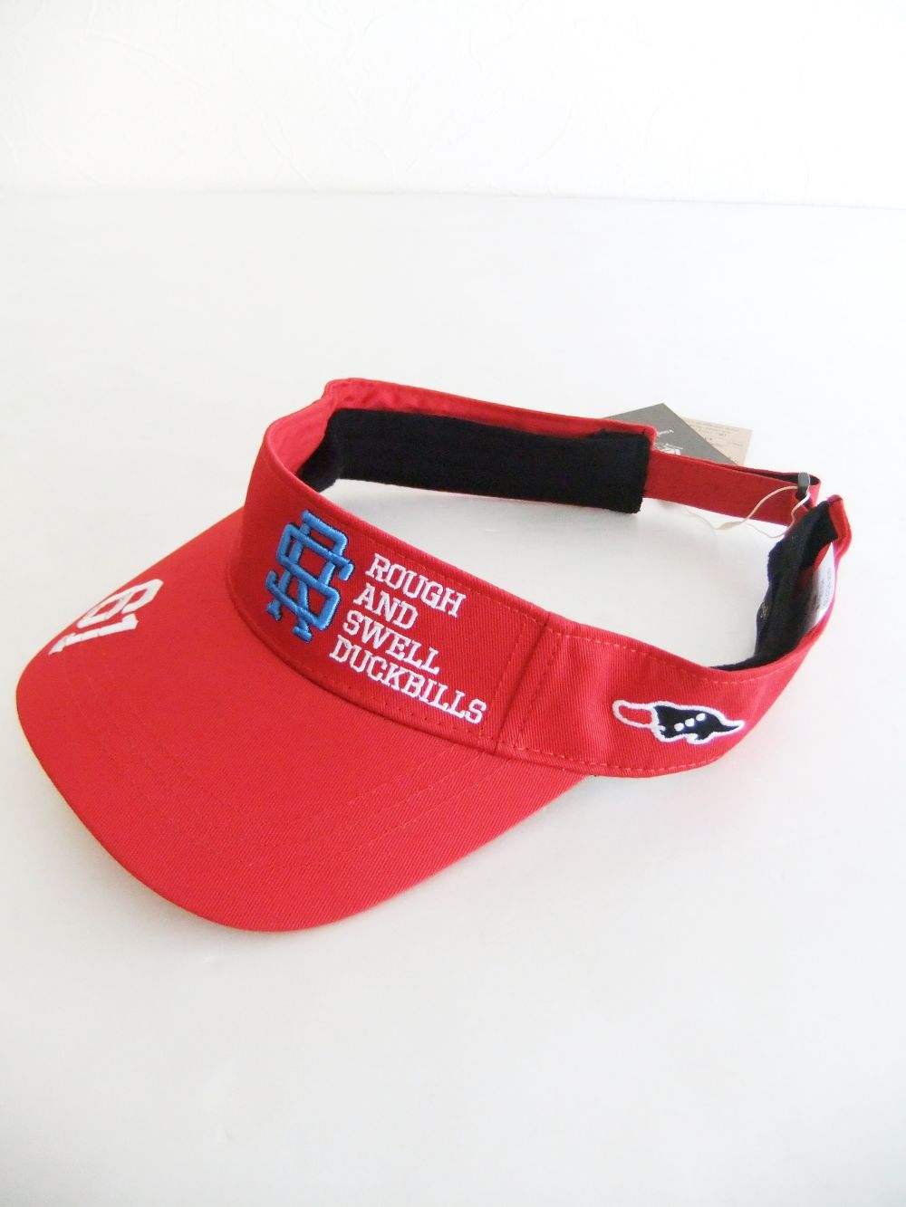 TOUR SUN VISOR (レッド) ロゴ入り サンバイザー  RSA-23004