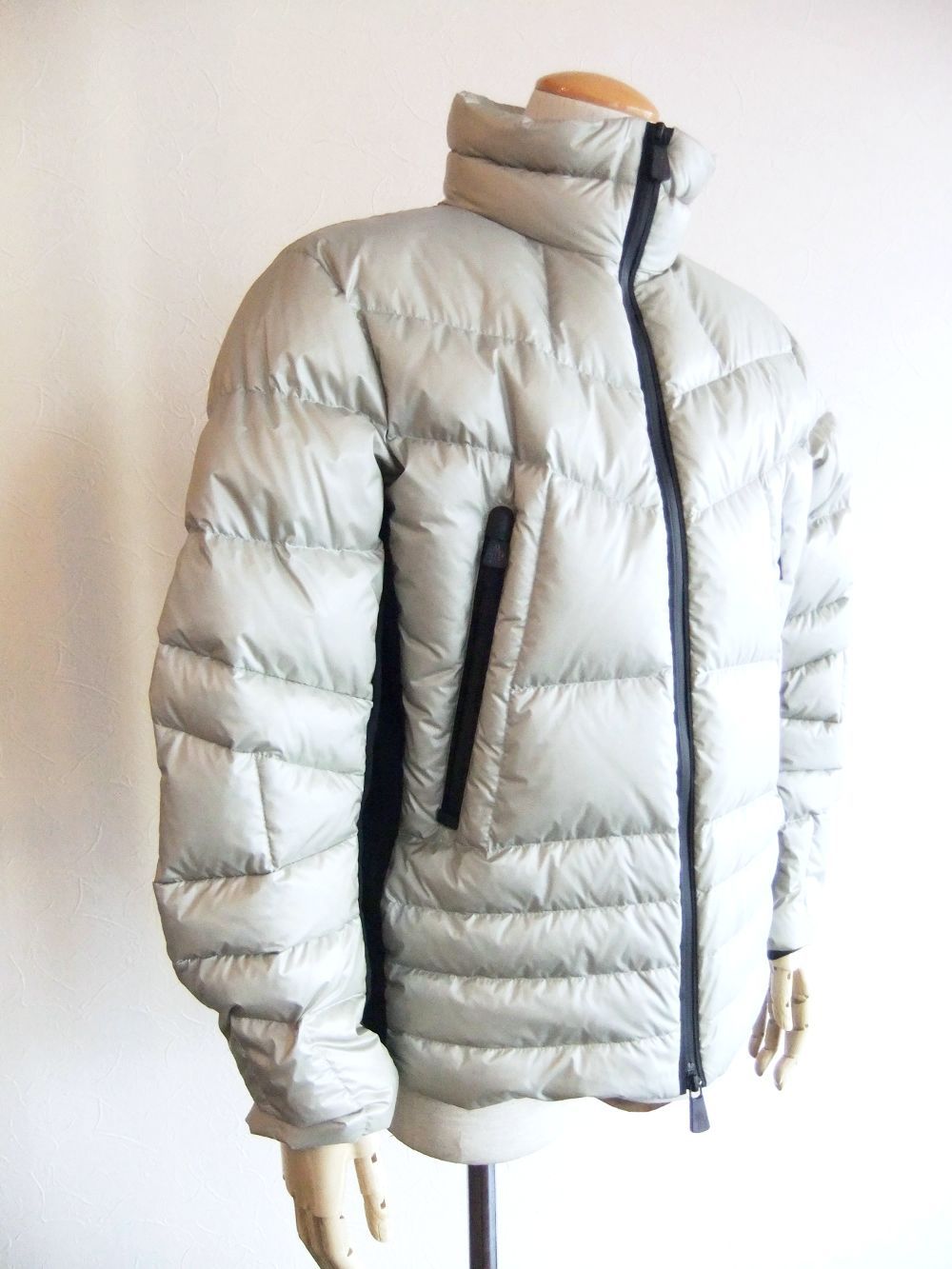 CANMORE    ナイロンショートダウンブルゾン