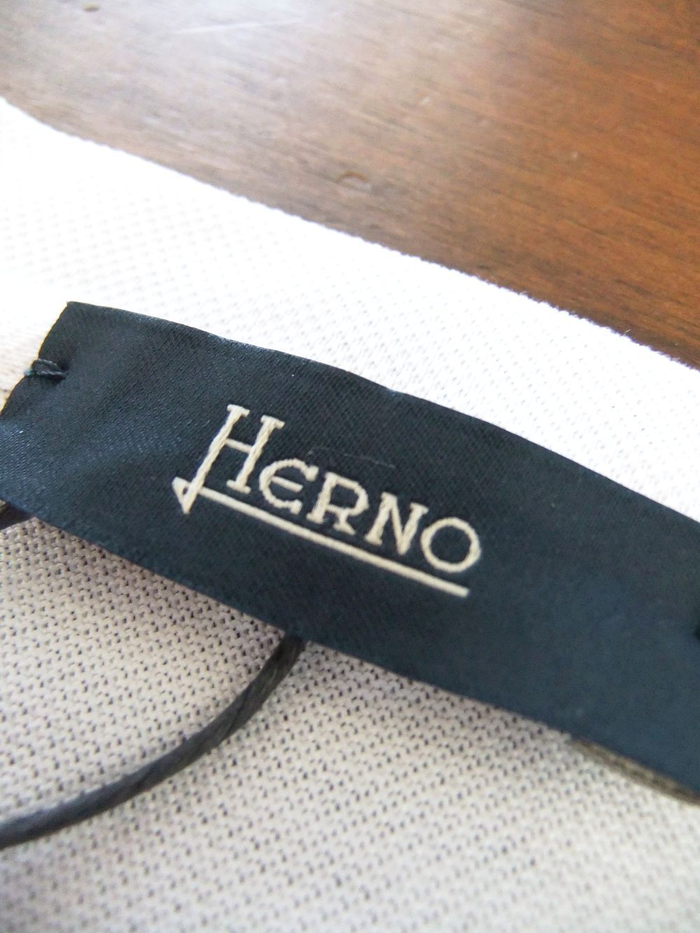 HERNO コットン ピケ クルーネック ロゴTシャツ (ホワイト)  JG000129U-54002