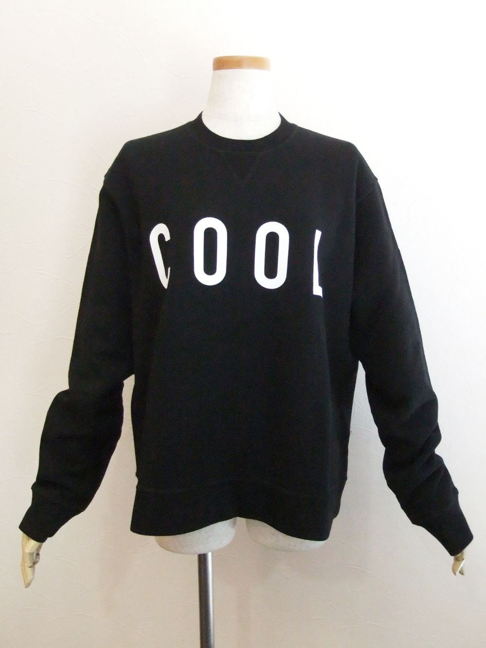 LADIES  COOL SWEATER  ロゴプリント スウェットシャツ  (ブラック) S72GU0353
