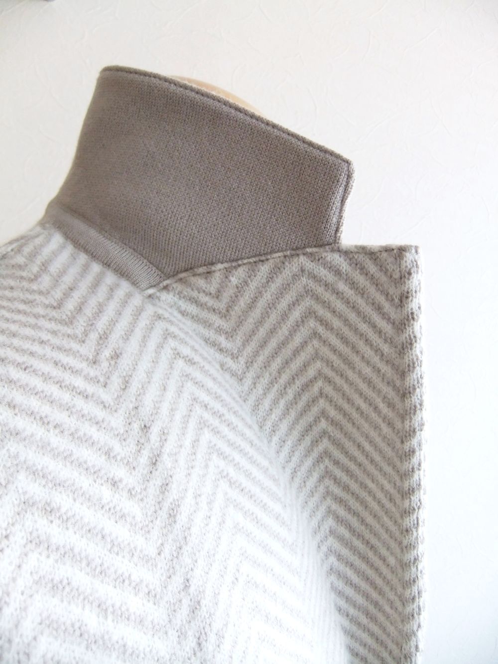 HERRINGBONE ALPACA KNIT 2B JACKET  ヘリンボーン柄 アルパカ混 ウールニットジャケット