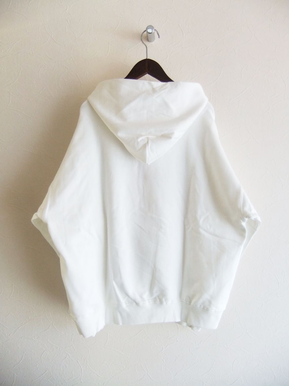 【MICALLE MICALLE Account】 HOMMAGE  PR PAINT HOODIE (ホワイト)   ロゴ フーディ  MAG102TDC