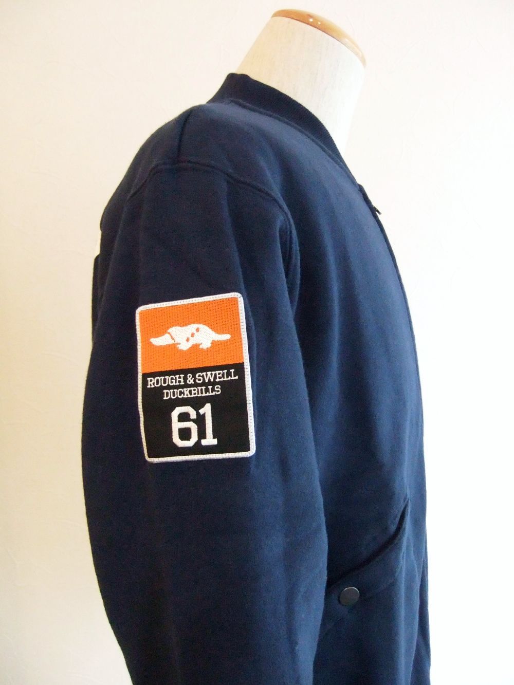 DUCKBILLS TRACK TOP   ロゴ入り トラックジャケット (ネイビー)   RSM-22235