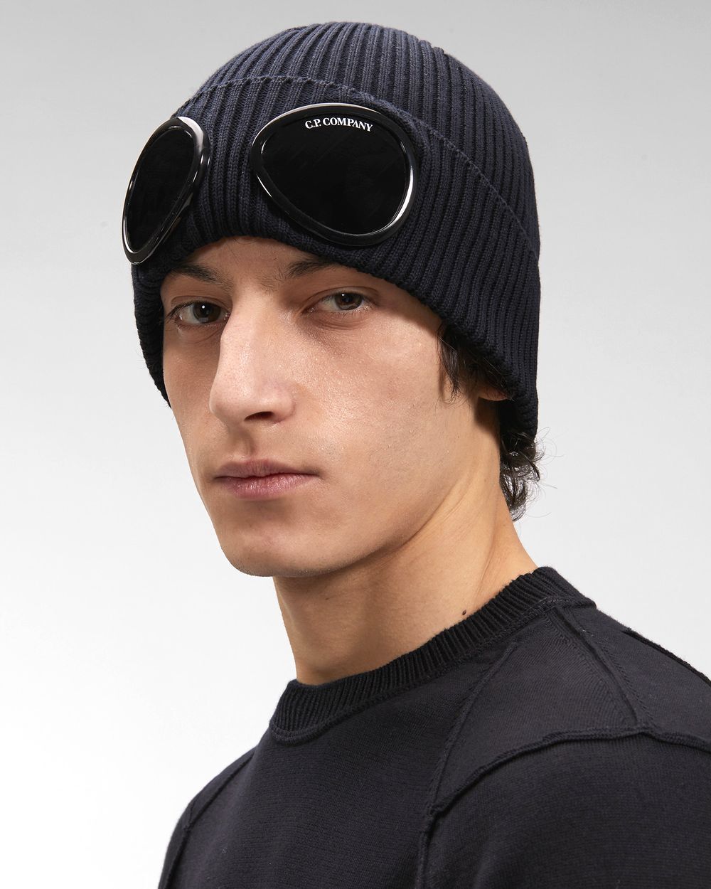 C.P. COMPANY - EXTRA FINE MERINO WOOL GOGGLE BEANIE ゴーグル