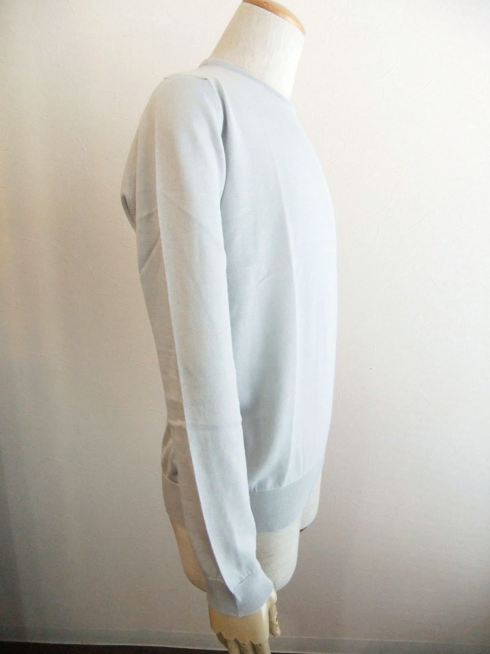 JOHN SMEDLEY  (ライトグレー)  長袖クルーネックニット 【MODERN FIT】