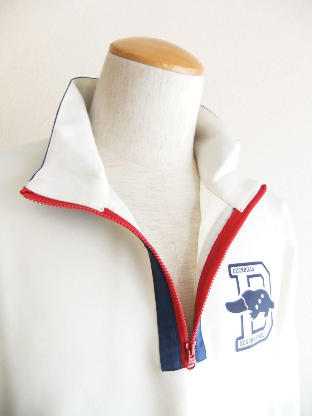 BIG D ZIP SWEAT  ロゴ入りハーフ ZIP スウェットシャツ   RSM-24209