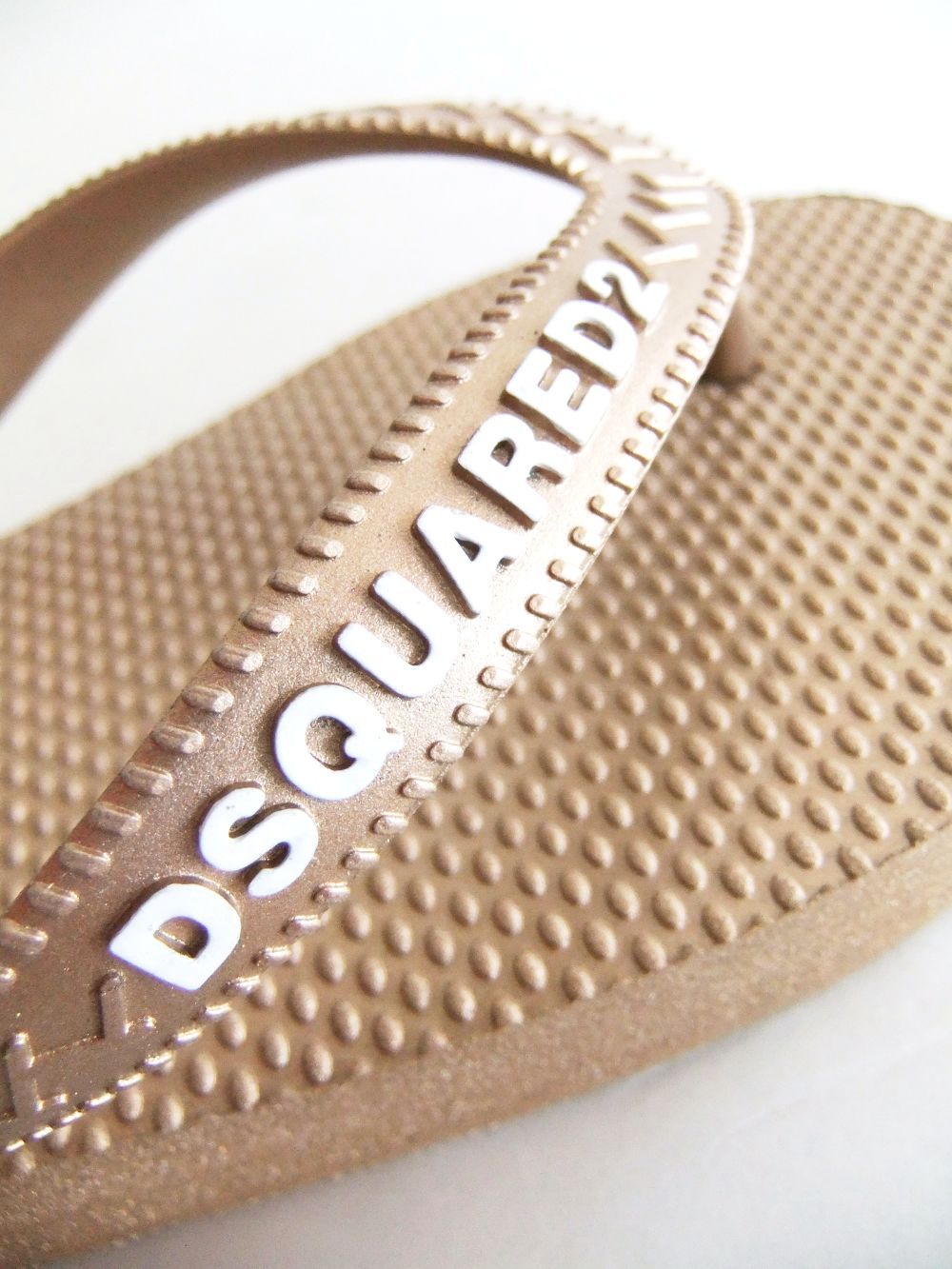 《LADIES》 DSQUARED2 LOGO FLIP FLOPS  (ベージュ) ビーチサンダル