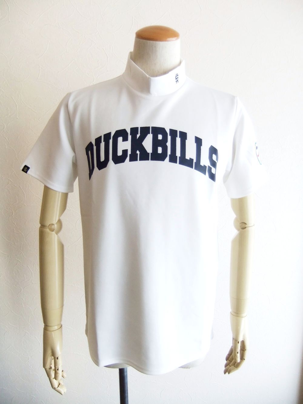 DUCKBILLS MOCK  (ホワイト)  モックネック 半袖ポロシャツ RSM-23030