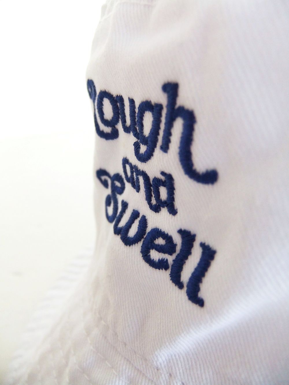 最終値下げ rough & swell - ROYAL LOGO HAT (ホワイト) ロゴ入り ハット メンズウェア
