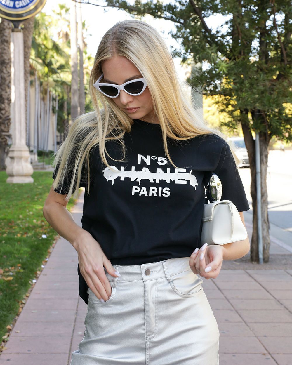 【MICALLE MICALLE Account】 HOMMAGE NO5 CL T-SHIRT   (ブラック)  ロゴ T-SHIRT   MAD106TCB