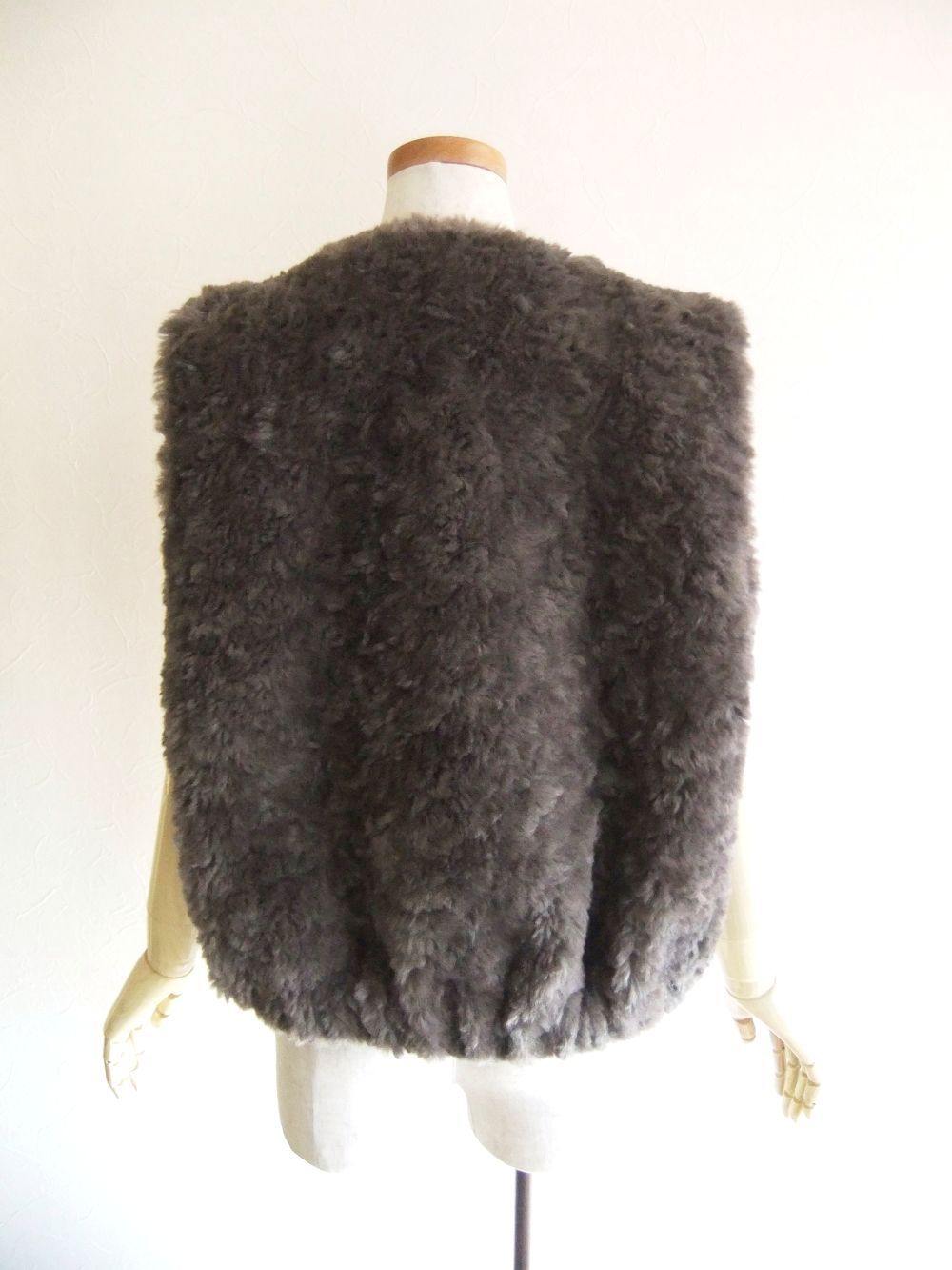 CRIMP BOA SHORT GILET  ボア ショート ベスト  435412