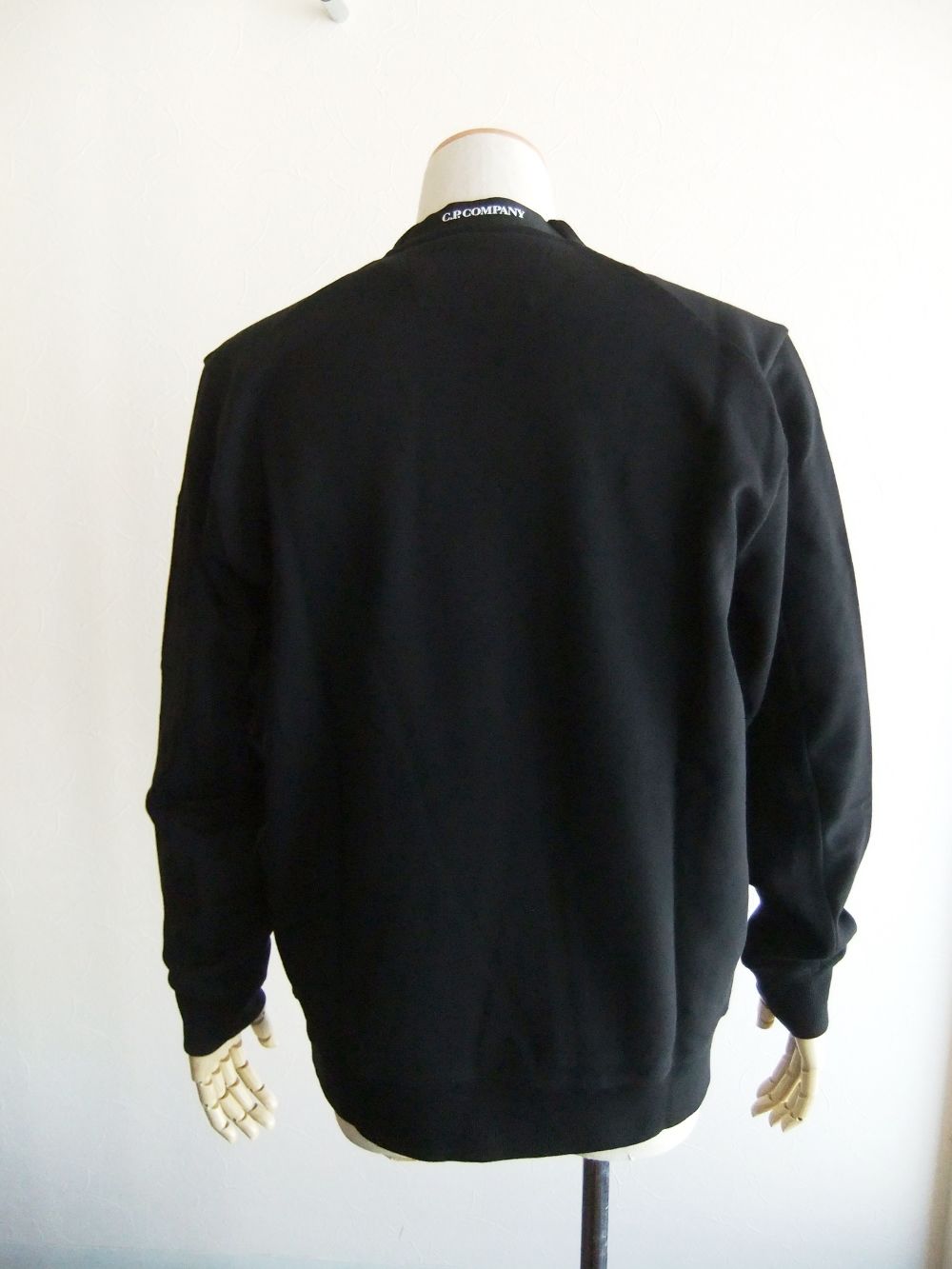 DIAGONAL RAISED FLEECE  SWEATSHIRT  (ブラック) クルーネック スウェットシャツ