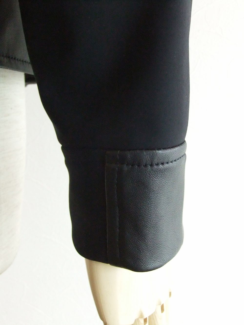 EMMETI - CERRETO NAPPA SILK × CHARLIZE × DOWN ハイブリッド