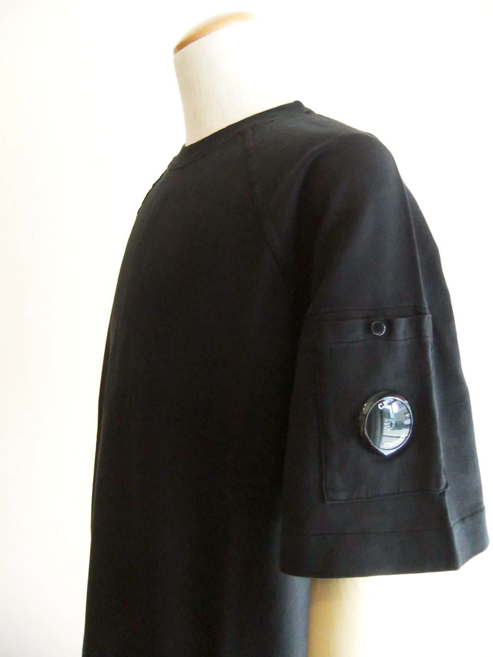 LIGHT FLEECE S/S SWEATSHIRT  (ブラック) クルーネック半袖 スウェットシャツ