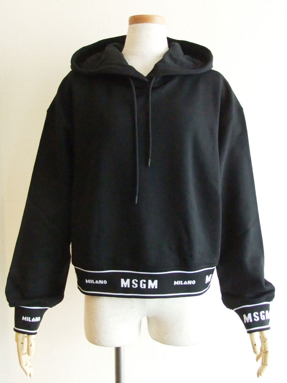 MSGM ショートパーカー