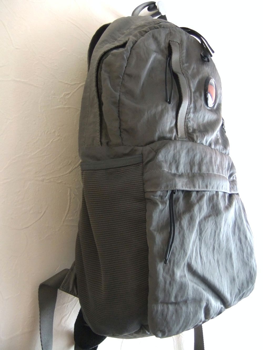 BACK PACK IN NYLON B  (グレー) ボディバッグ