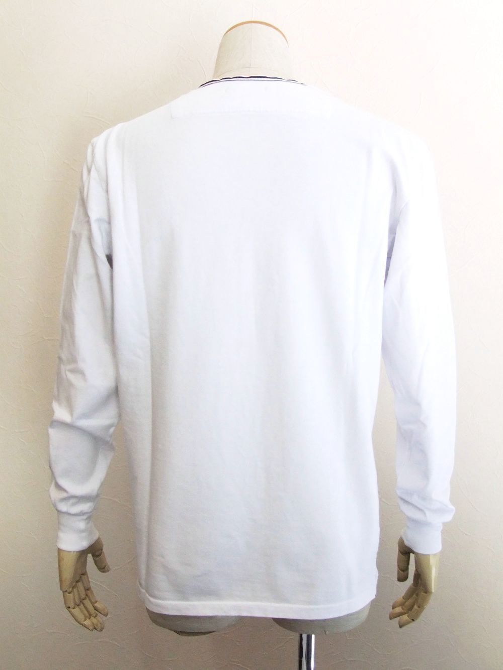 BOREA (ホワイト) ロゴ 長袖 Tシャツ