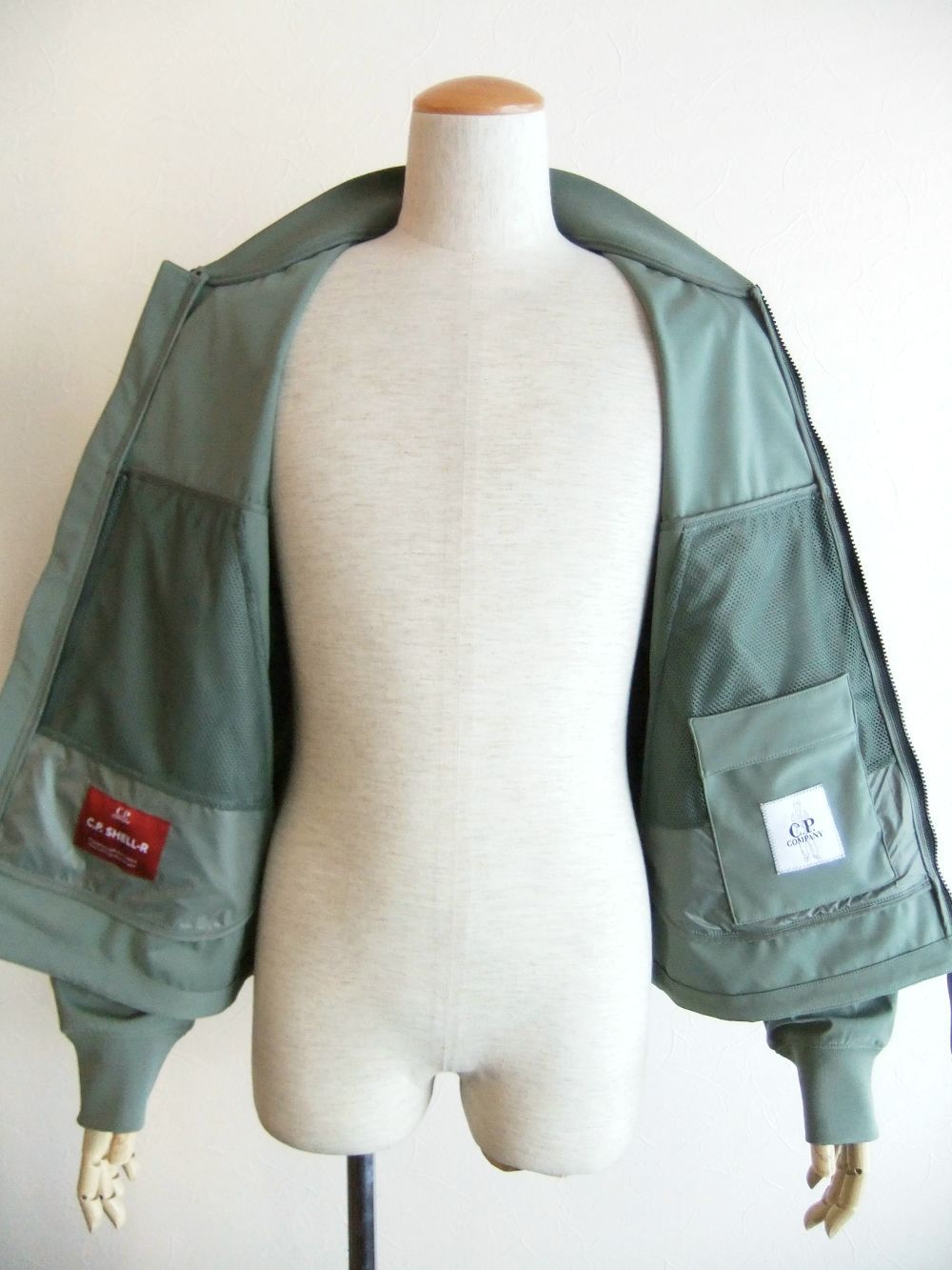 C.P SHELL-R MEDIUM JACKET    ジップアップ ブルゾン
