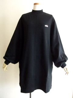 《LADIES》 ローズ刺繍+ロゴプリント チュニック スウェットワンピース (ブラック)  3141MDA61-217799