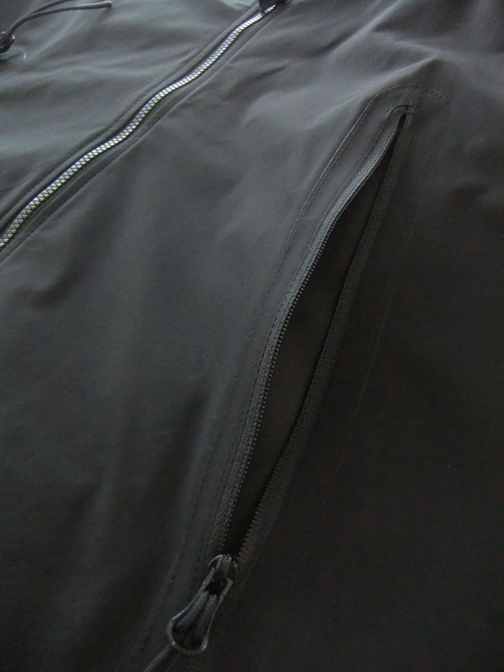 C.P. COMPANY - PRO-TEK HOODED JACKET ジップアップ ブルゾン C.P. COMPANY - PRO-TEK HOODED JACKET ジップアップ ブルゾン