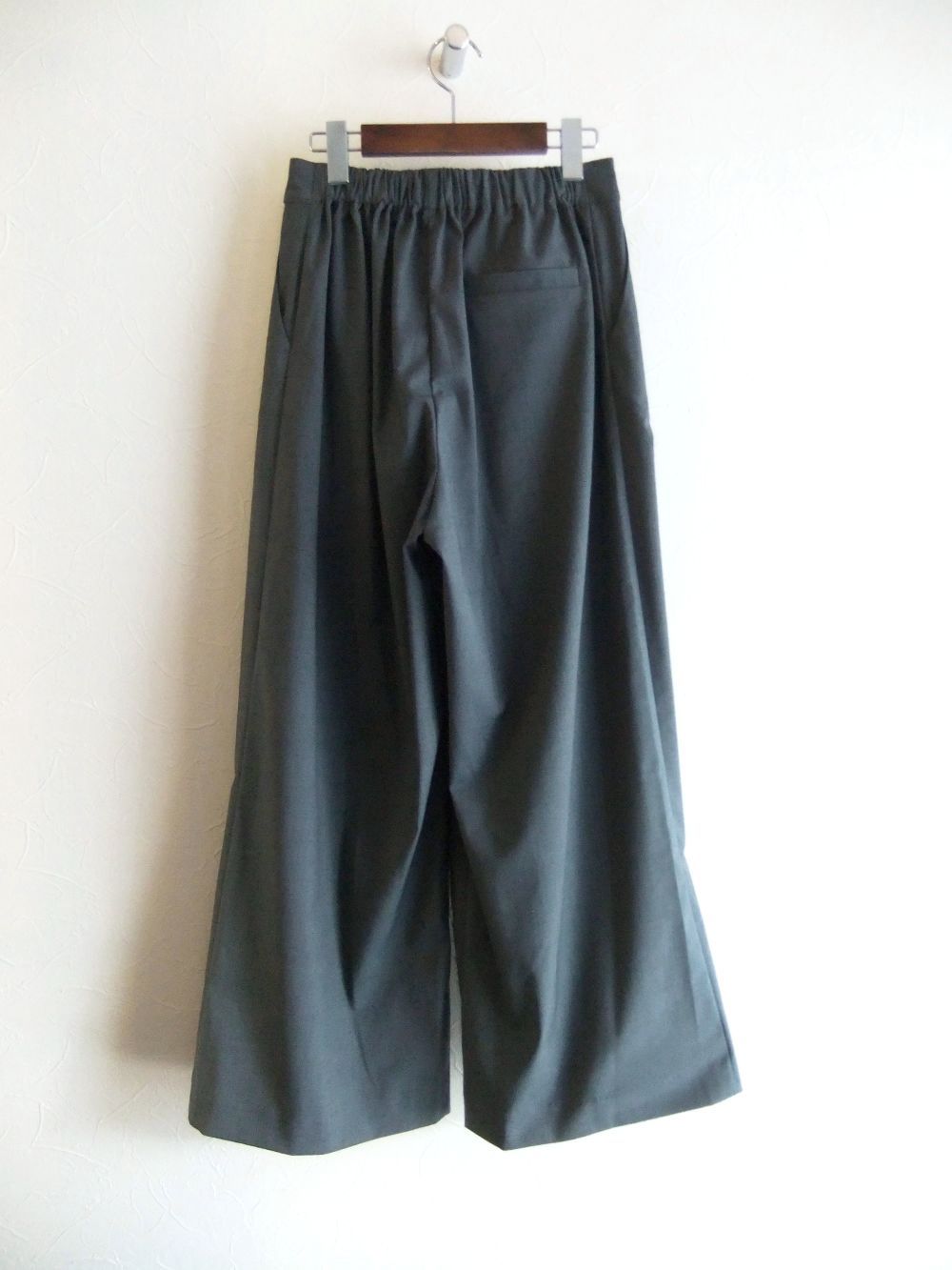 バックギャザー アシンメトリー ワイドパンツ  MM2382