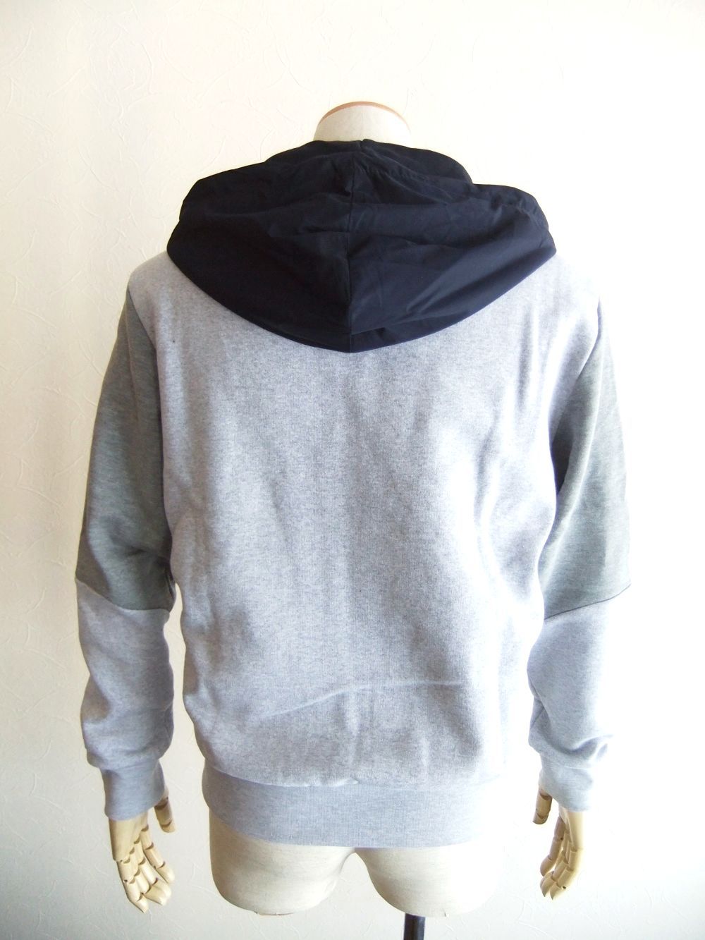 ORVO   LINE  ZIP UP パーカー
