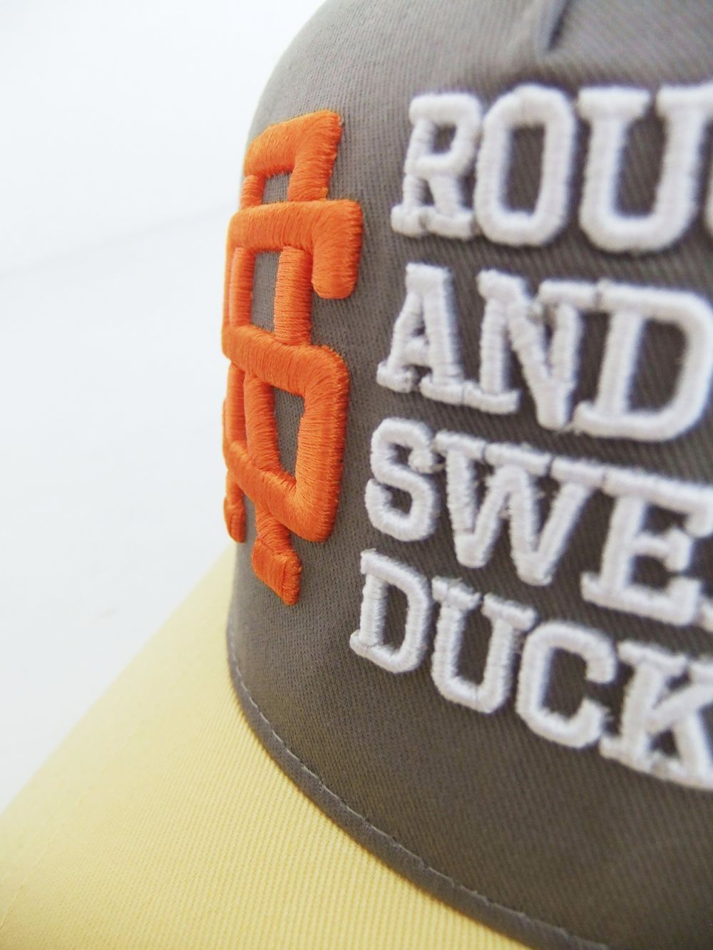 MESH TOUR CAP ( グレー×イエロー ) ロゴ入りキャップ RSA-22001