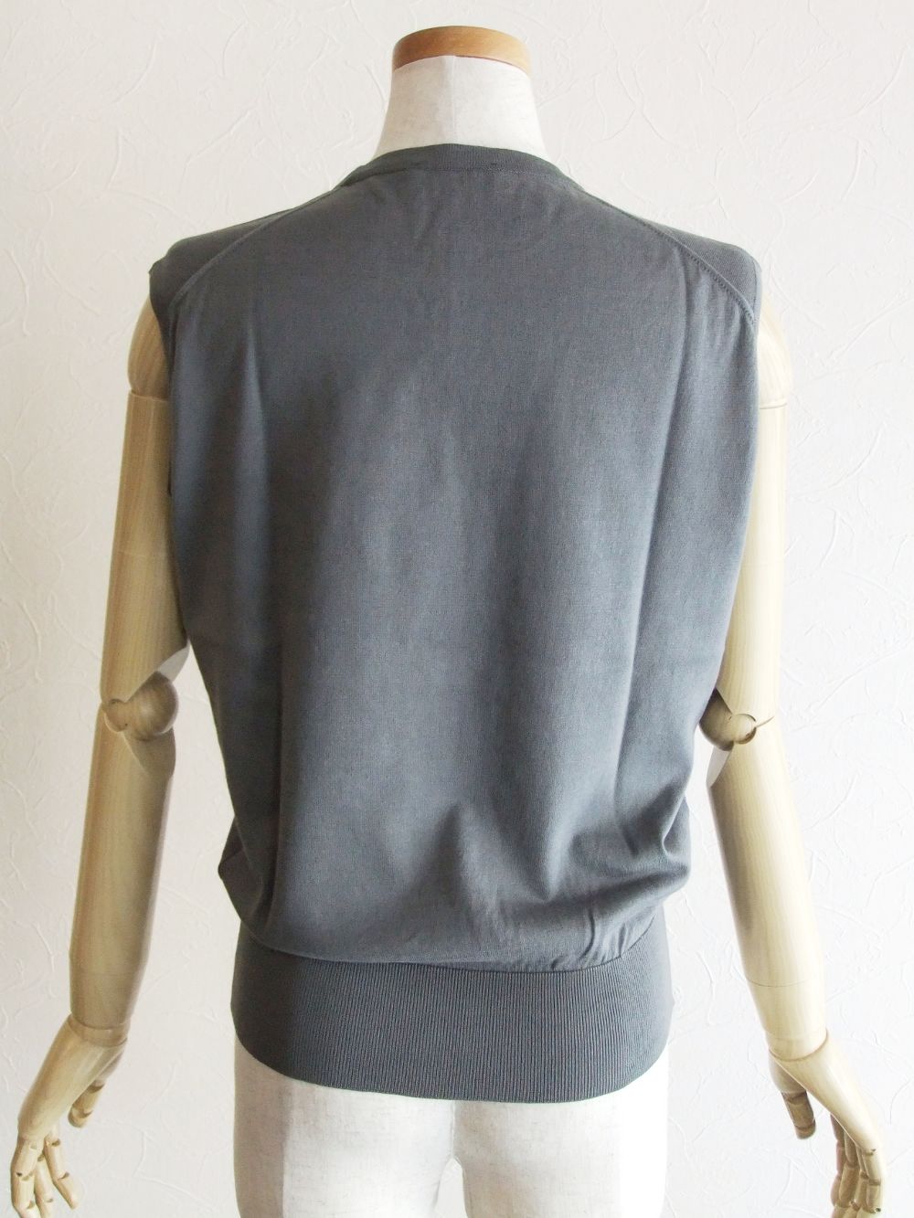 《LADIES》 S4553  30G  コットン ノースリーブ ニット  COMMON FIT