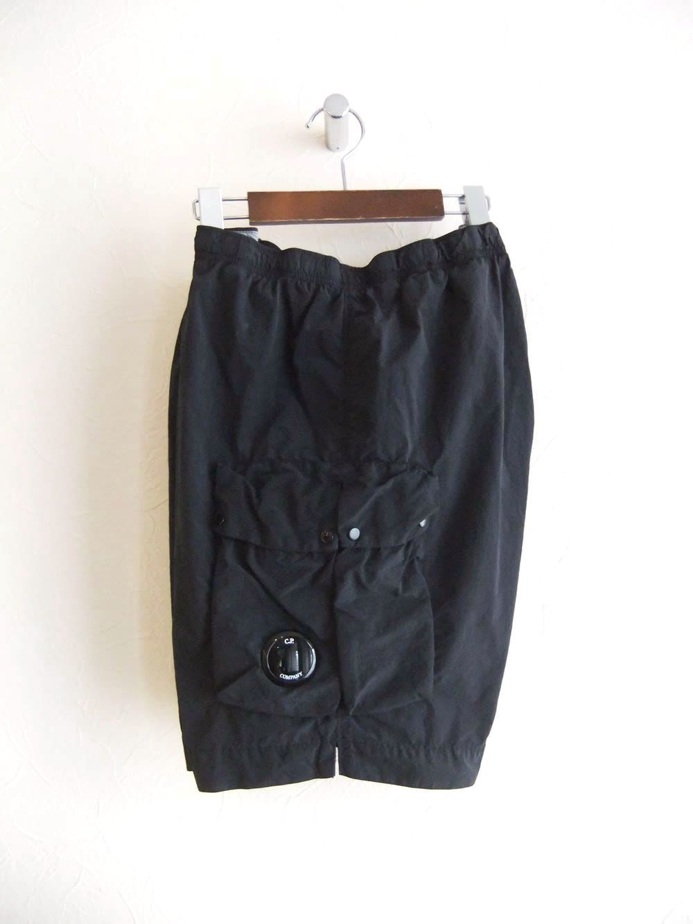 BEACHWEAR BOXER IN FLATT NYLON （ブラック） ナイロン ショートパンツ