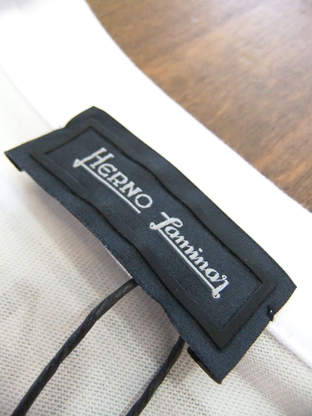 HERNO Laminar ロゴ クルーネックTシャツ   JG005UL-52000