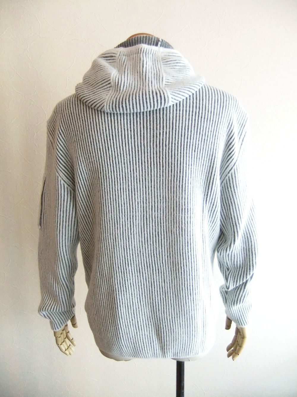 FLEECE KNIT ZIPPED CARDIGAN  フード付き ZIP セーター