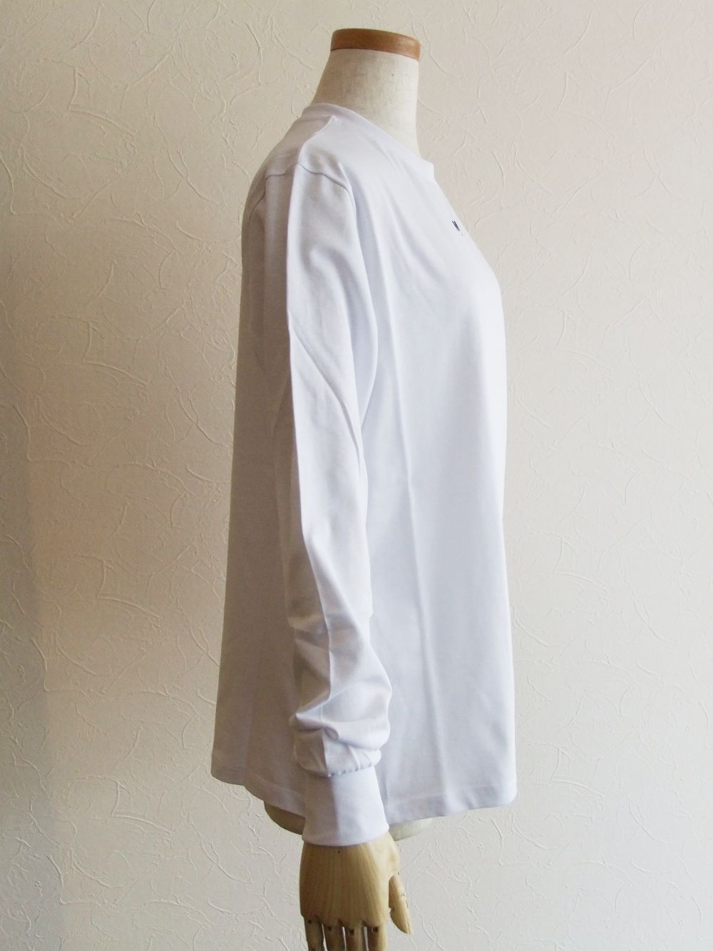 《LADIES》 ミニロゴ コットン 長袖 Tシャツ (ホワイト)  2941MDM82