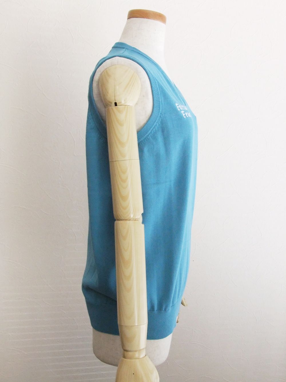 【LADIES】 FAIRWAY FEVER VEST W.   ロゴ入り ニットベスト (ターコイズ) RSL-22037