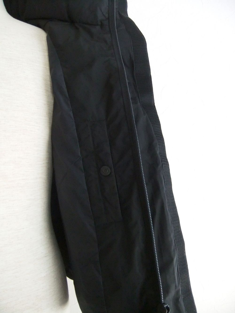 MEGA LOGO NYLON PUFFER VEST ロゴ ダウンベスト  S71FB0392 (ブラック)