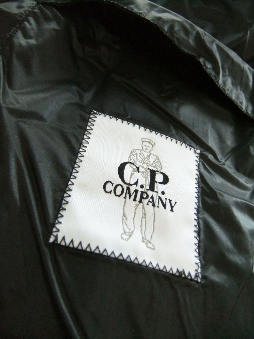 C.P. COMPANY - D.D. SHELL DOWN VEST (ブラック) ナイロン ジップ 