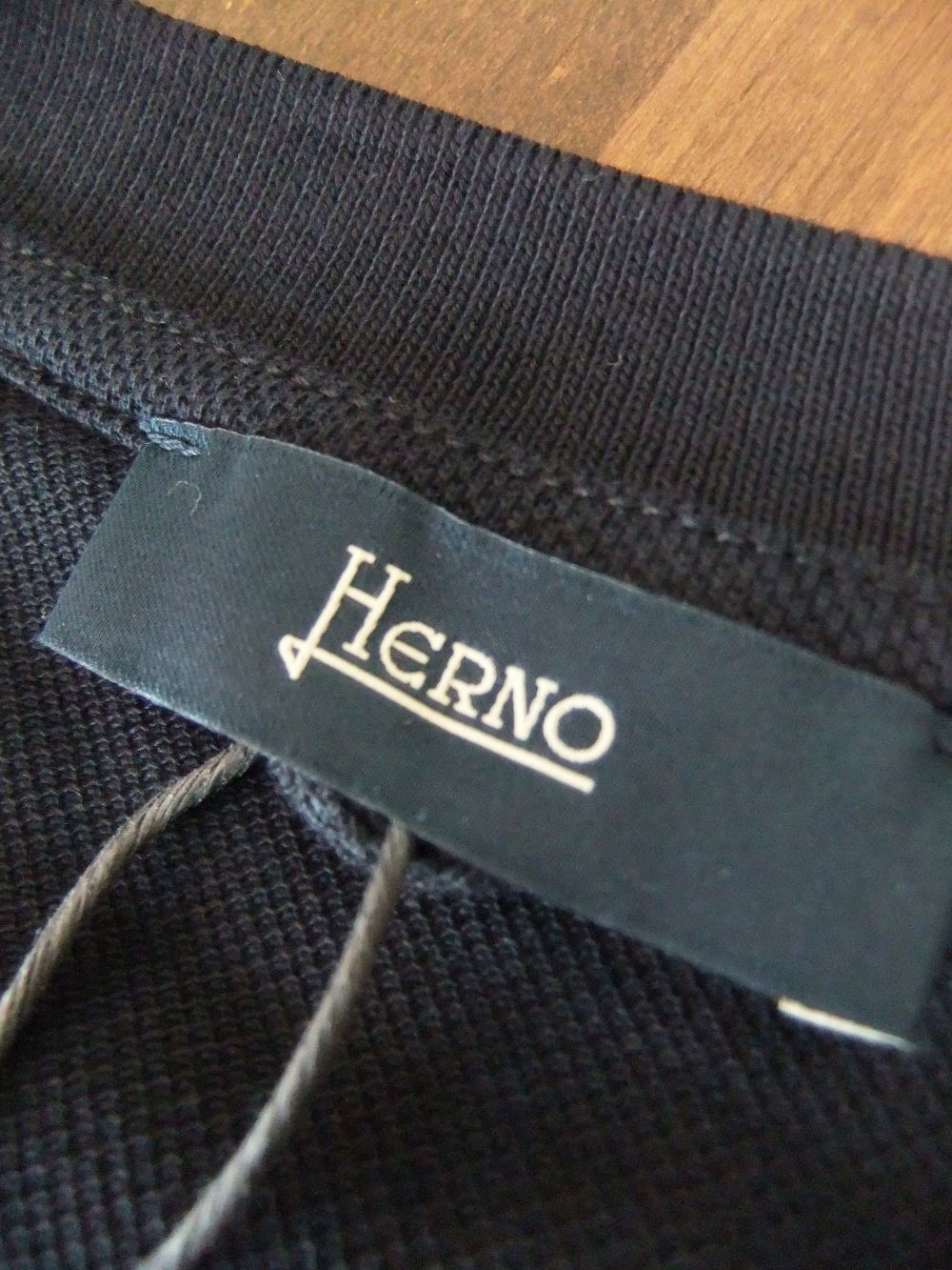 HERNO コットン ピケ クルーネック ロゴTシャツ (ネイビー)